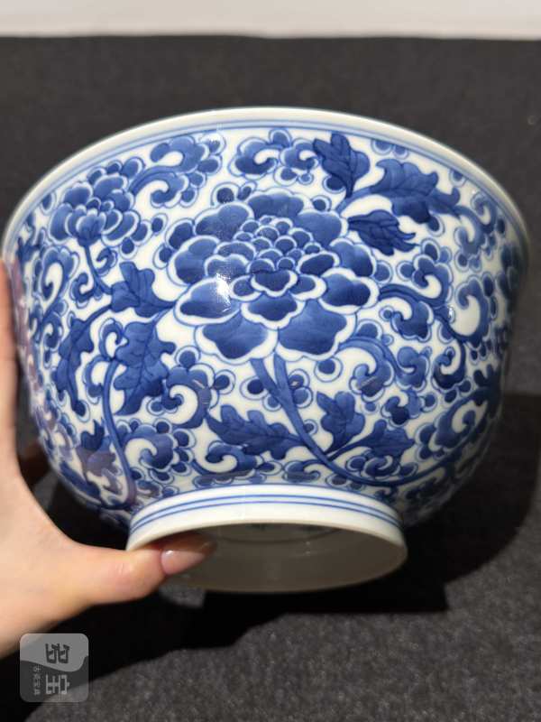 清康熙 青花缠枝牡丹纹碗 - 图3